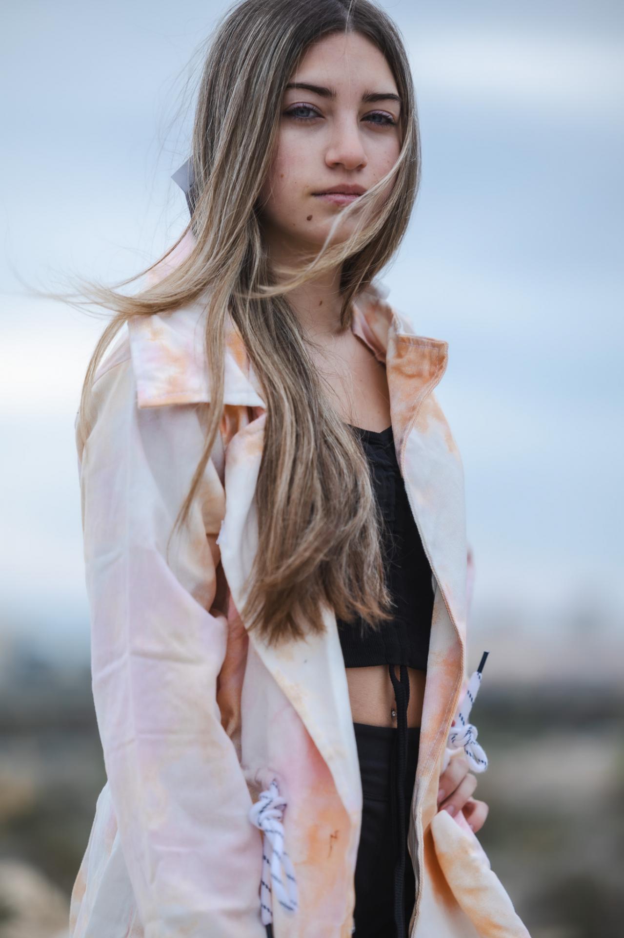 CHAQUETA VAQUERA DIFUMINADA TONOS BEIG Y ROSA