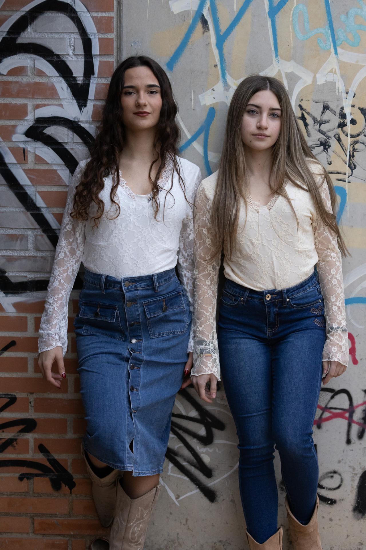 TOP CAMISETA ENCAJE BEIG