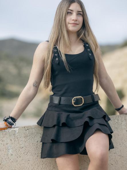 FALDA NEGRO PANTALON TIPO ANTELINA CON VOLATE