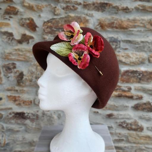 Alfiler de sombrero broche flores y hojas de terciopelo Granate [1]