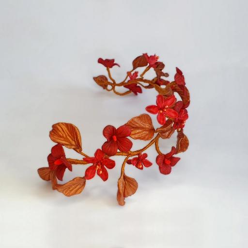 Tocado peineta flores y hojas en rojo y cobrizo Ann [1]
