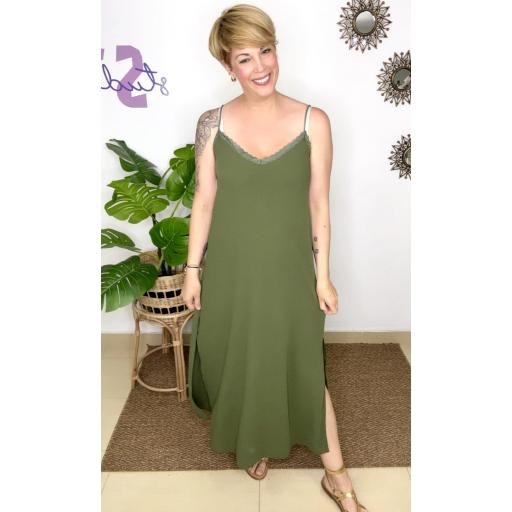 r.106 Vestido lencero.