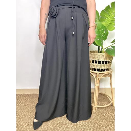 r.068 Pantalón ancho