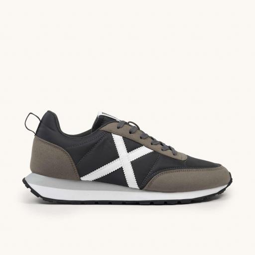Zapatilla Deportiva Negra con Detalles en Kaki y Blanco MUNICH 4882004 RUSH 04 [1]