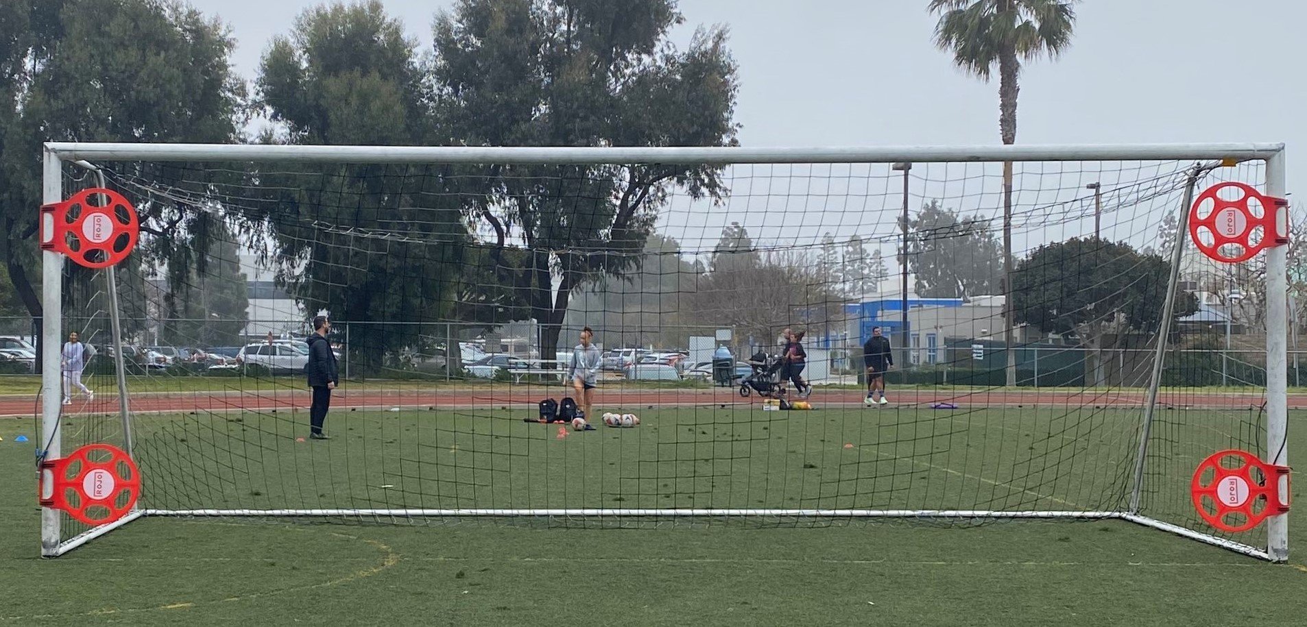 D -rojo en porteria (2).jpg