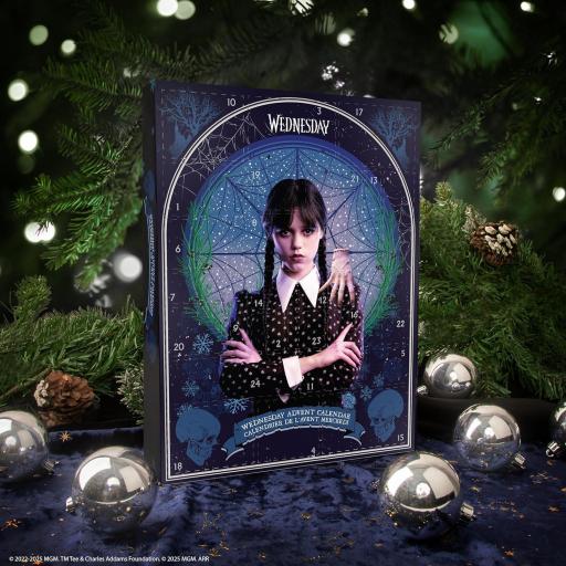 Calendario Adviento Wednesday Miércoles Cine Réplicas [4]