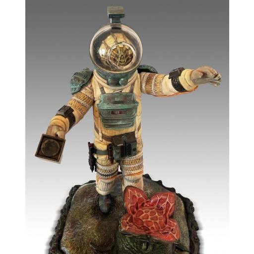 Estatua Alien Officer Kane Limited Edition Hollywood Collectibles 56 cm [3]