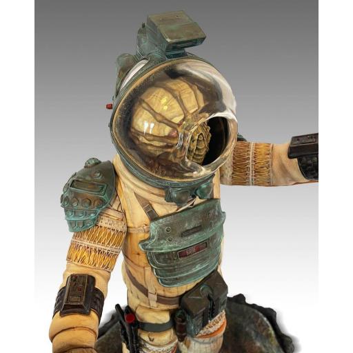 Estatua Alien Officer Kane Limited Edition Hollywood Collectibles 56 cm [2]