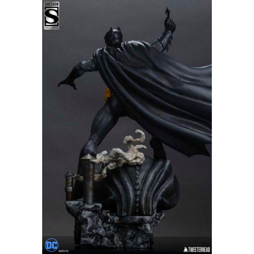 Estatua DC Comics Batman Black and Gray Edition Tweeterhead 66 cm [6]