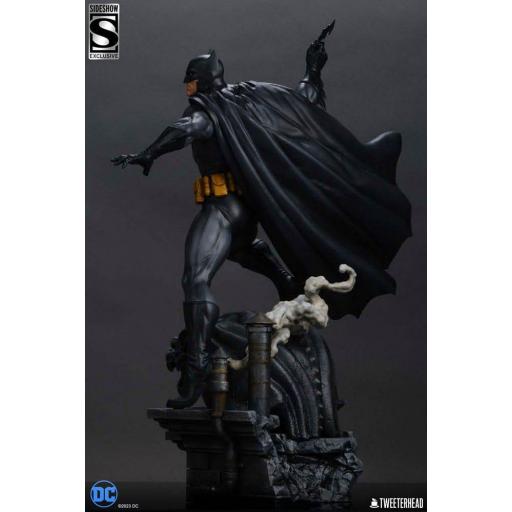 Estatua DC Comics Batman Black and Gray Edition Tweeterhead 66 cm [7]