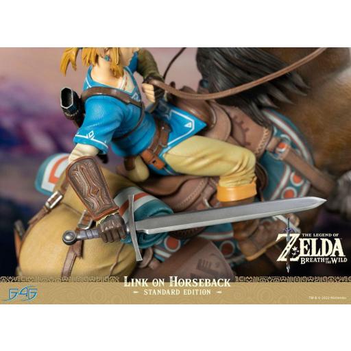 Estatua The Legend of Zelda Breath of the Wild Link on Horseback 56 cm [2]