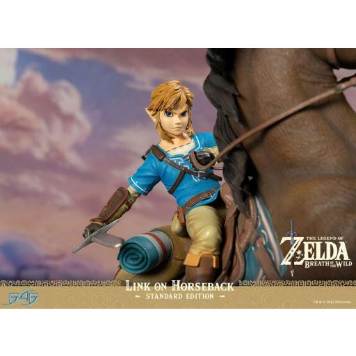 Estatua The Legend of Zelda Breath of the Wild Link on Horseback 56 cm [1]