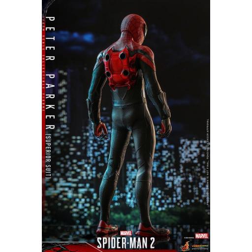 Figura Articulada Hot Toys SpiderMan 2 (videojuego) Peter Parker Superior Suit 30 cm [1]