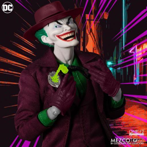 Figura Batman The Joker: Golden Age Edition Mezco Toyz 17 cm [4]