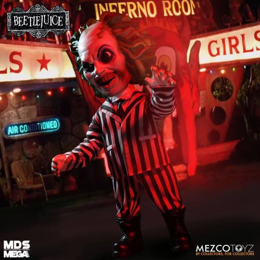 Figura Beetlejuice con sonido Mega Scale Mezco Toyz 38 cm [5]