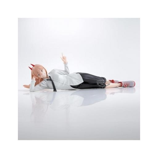 Figura Chainsaw Man Power Tumbada Banpresto 22 cm