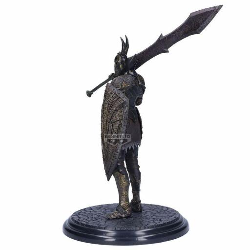 Figura Dark Souls Black Knight Sculpt Collection Banpresto 20 cm [2]