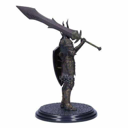 Figura Dark Souls Black Knight Sculpt Collection Banpresto 20 cm [3]