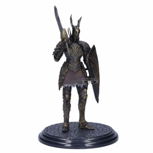 Figura Dark Souls Black Knight Sculpt Collection Banpresto 20 cm [5]
