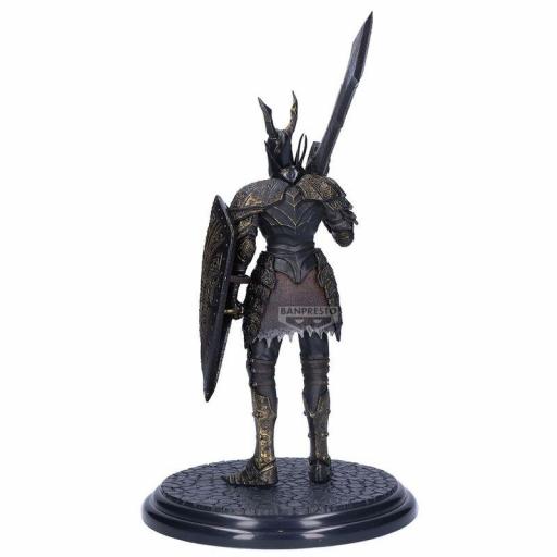 Figura Dark Souls Black Knight Sculpt Collection Banpresto 20 cm [6]