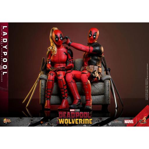 Figura Deadpool & Wolverine Ladypool 30 cm [7]
