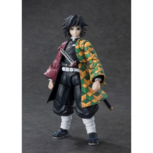 Figura Demon Slayer Giyu Tomioka S.H. Figuarts 15 cm