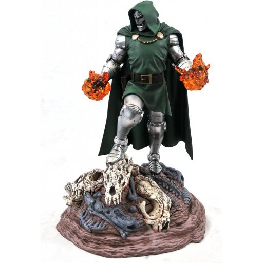 Figura Doctor Doom Marvel Gallery Diamond Select 25 cm [2]
