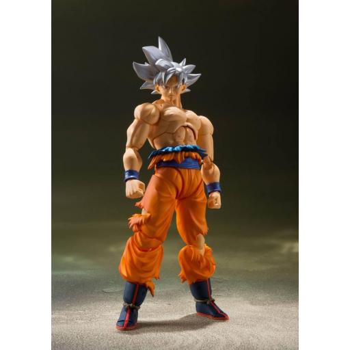 Figura Dragon Ball Super Son Goku Ultra Instinct SH Figuarts 14 cm [4]