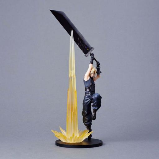 Figura Final Fantasy VII Rebirth Cloud Strife 30 cm