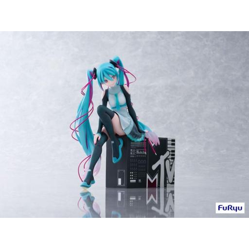 Figura Hatsune Miku MTV Furyu 20 cm [5]
