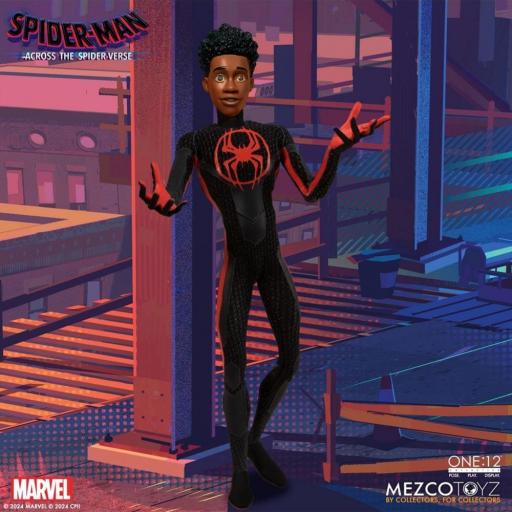 Figura Marvel Spider-Man Miles Morales Mezco Toyz 17 cm [0]