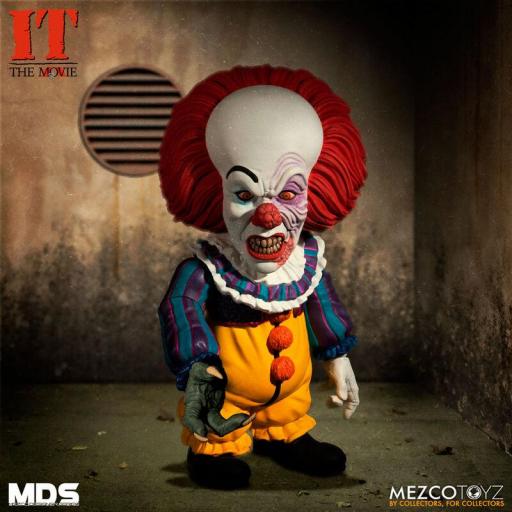 Figura Pennywise Mezco Toyz 15 cm [2]