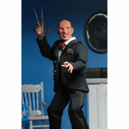 Figura Pesadilla en Elm Street Freddy Krueger Esmoquin NECA 18 cm