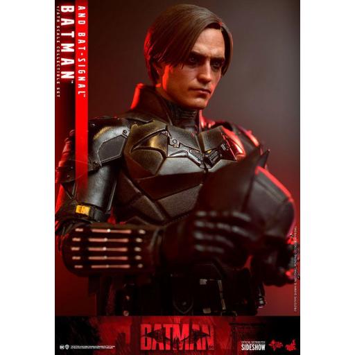 Figura The Batman with Bat-Signal Movie Masterpiece Hot Toys 31 cm [3]