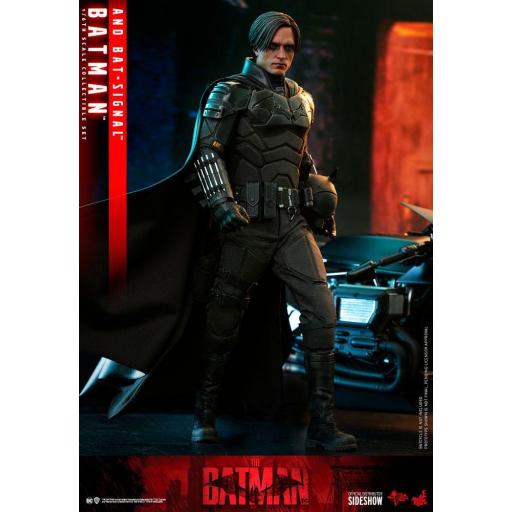 Figura The Batman with Bat-Signal Movie Masterpiece Hot Toys 31 cm [4]