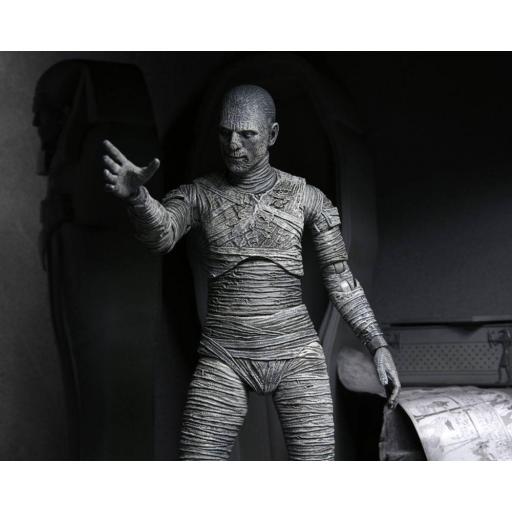 Figura The Mummy Black & White Universal Monsters NECA 18 cm [1]