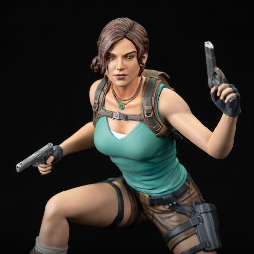 Figura Tomb Raider Lara Croft Dark Horse 24 cm [2]