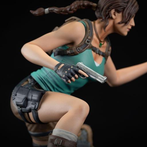 Figura Tomb Raider Lara Croft Dark Horse 24 cm [3]