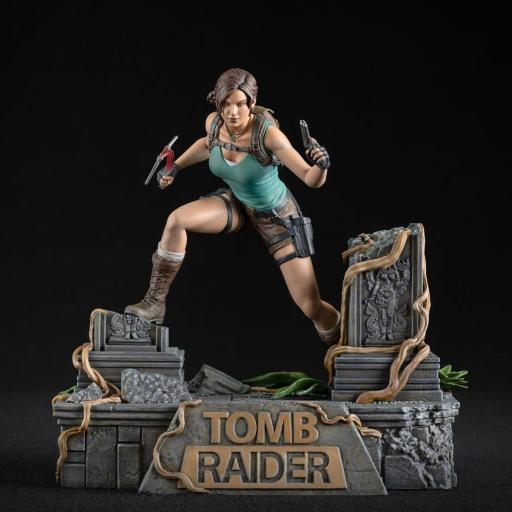 Figura Tomb Raider Lara Croft Dark Horse 24 cm [6]