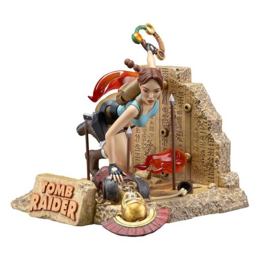 Figura Tomb Raider Lara Croft Dark Horse 16 cm [1]