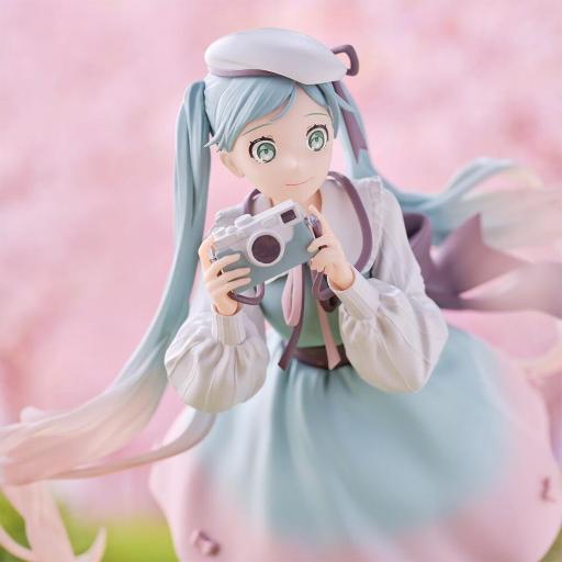 Figura Vocaloid Hatsune Miku Camera Holiday Memories Banpresto 20 cm