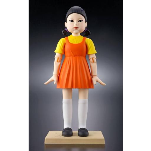 Figura electrónica El Juego del Calamar Young Hee doll 25 cm