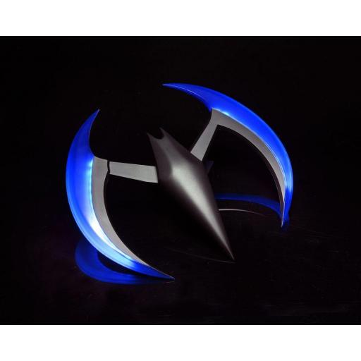 Réplica Batman Batarang Azul Beyond Neca 20 cm