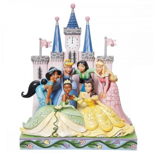 Figura Enesco Disney Traditions Princesas y castillo 25 cm.
