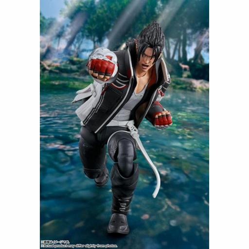 Figura Tekken Jin Kazama S.H. Figuarts 15 cm [2]