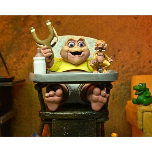 Figura Baby Sinclair Dinosaurs Ultimate Neca 10 cm