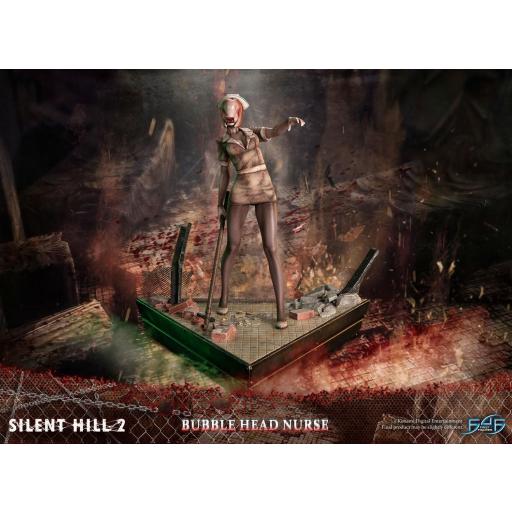 Figura First 4 Figures Silent Hill 2  Bubble Head Nurse 35 cm [1]
