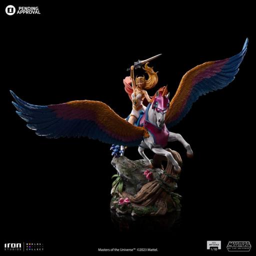 Estatua Iron Studios BDS Art Scale Masters of the Universe She-Ra and Swiftwind 42 cm