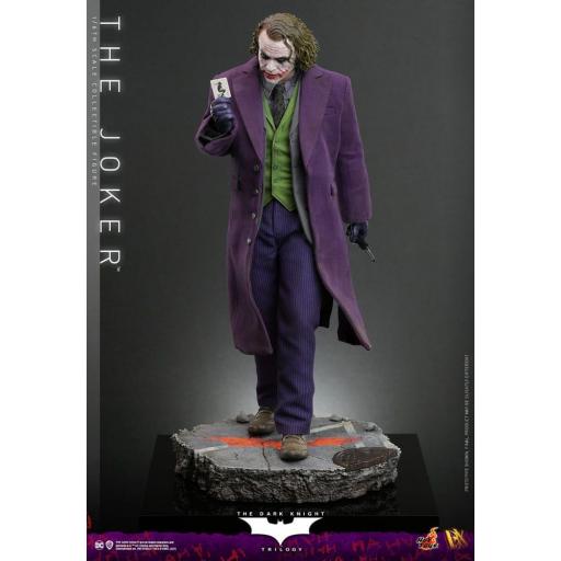 Figura Articulada Hot Toys DC Comics Batman El Caballero Oscuro The Joker 31 cm