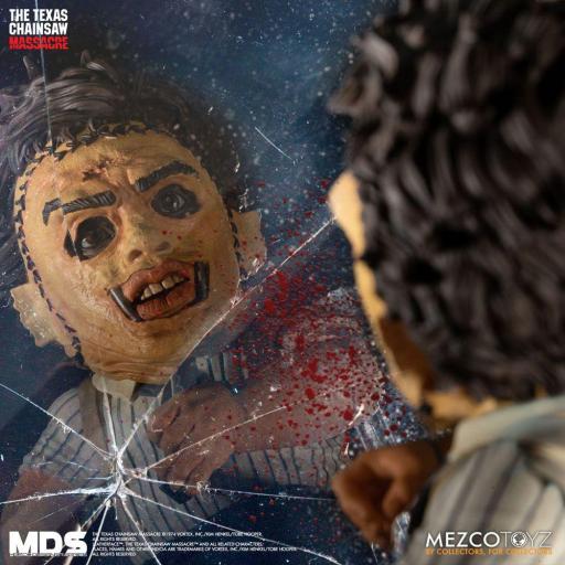 Muñeco Parlante Chucky  El Muñeco Diabólico 4 Mezco 38 cm [1]